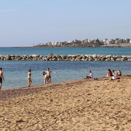 Cyking 2 Bed Apartment With Pool & 10 Min To Beach Paphos Kültér fotó